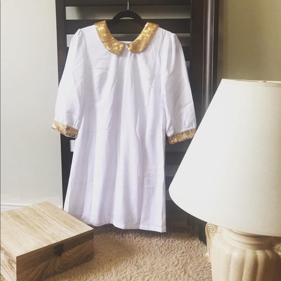 Beautiful backless white party dress - Picture 2 of 6